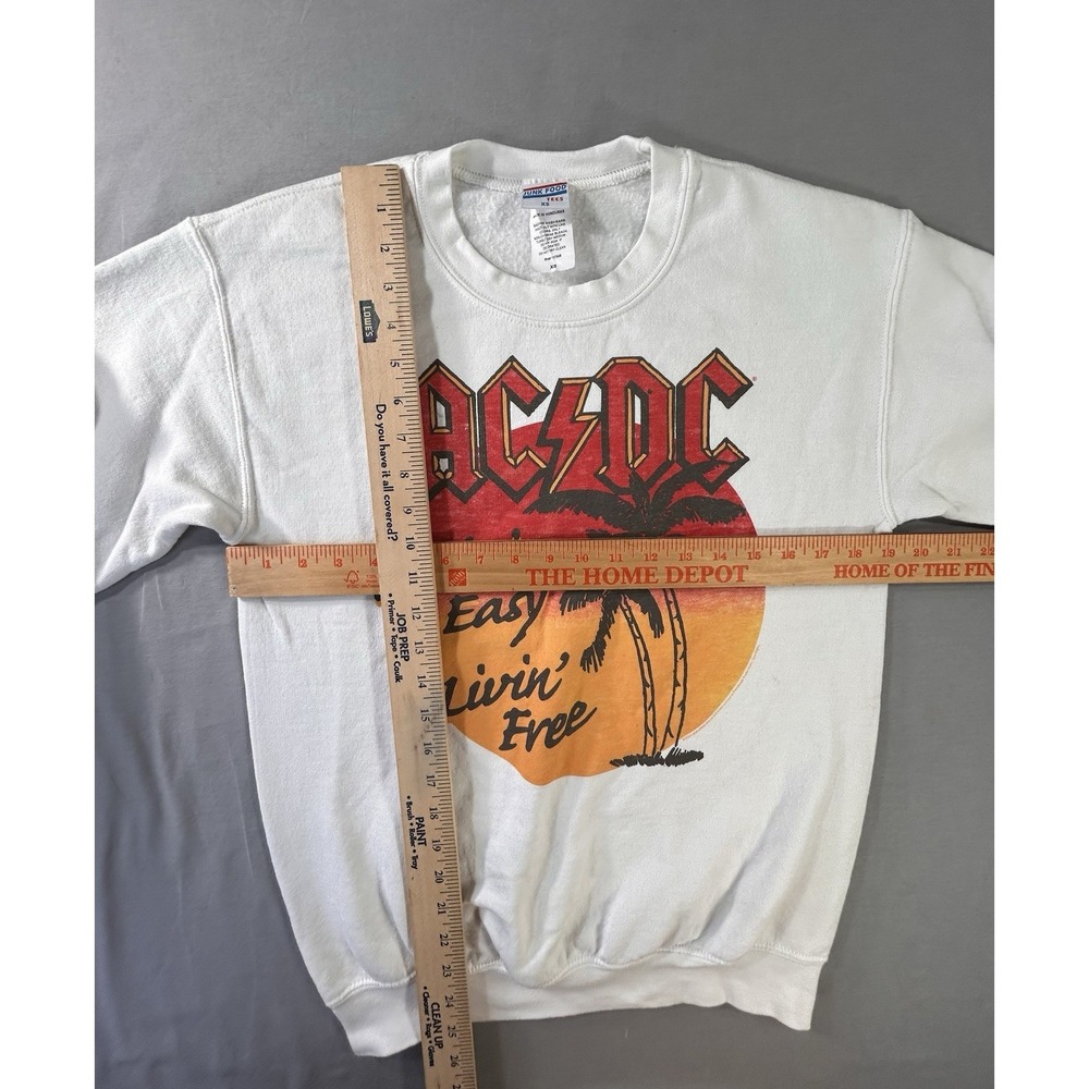 Junk Food Tees AC/DC Long Sleeve White Sweatshirt Womens XS Has Some Wear - Picture 8 of 9